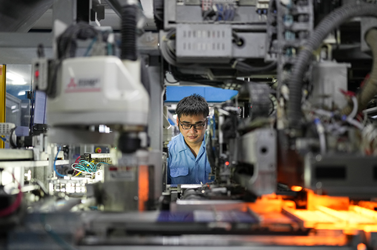 China’s Factory Activity Returns to Expansion Territory in August, Caixin PMI Shows
