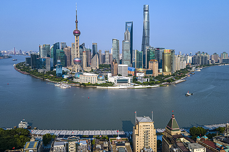 Shanghai Pledges to Treat Foreign Financial Firms Fairly Ahead of 10th FTZ Anniversary