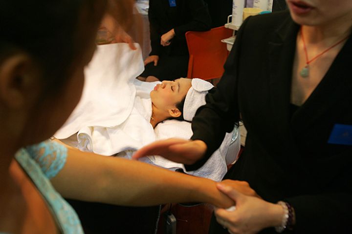 China's Homegrown Beauty Products Shine Bright