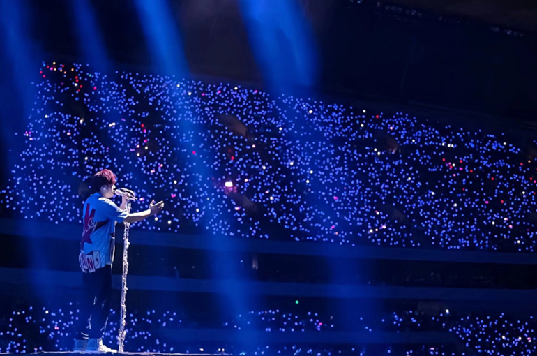 Hotels Are Booked Out, Meal Orders Boom as Pop Star Jay Chou Takes Shanghai by Storm