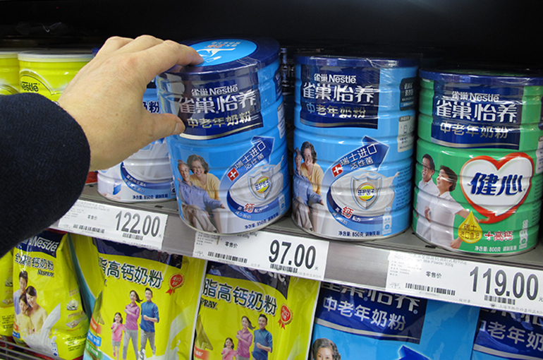 Chinese Demand Grows for Milk Powder for Middle-Aged, Elderly People