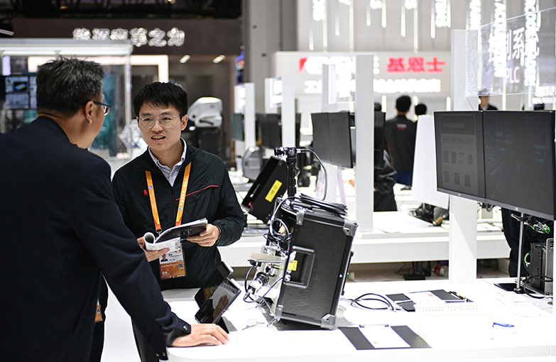 Trade Groups From Japan, South Korea, Singapore Bring Record Business Numbers to CIIE