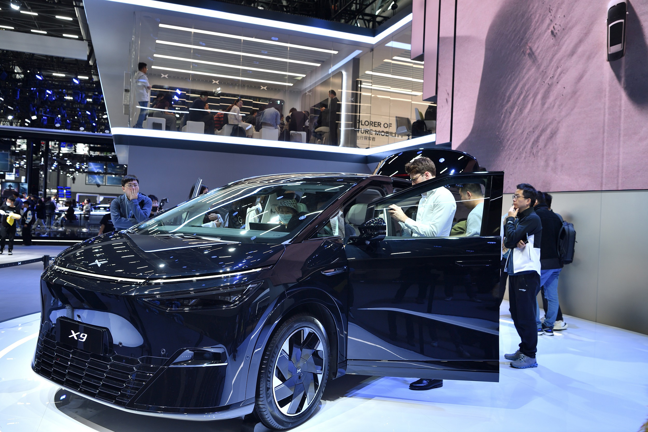 Carmakers Go Niche for Growth at Guangzhou Auto Show