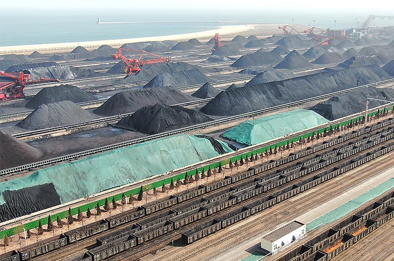 Chinese Watchdogs Join Efforts to Regulate Iron Ore Market as Prices Soar
