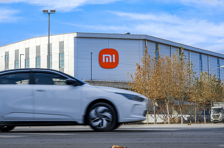 Xiaomi Auto Is Hiring Store Managers, Other Staff in China