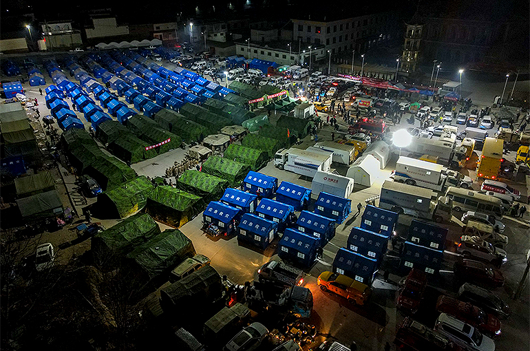 Chinese Firms Offer Cash, Supplies to Help Out in Quake-Hit Areas