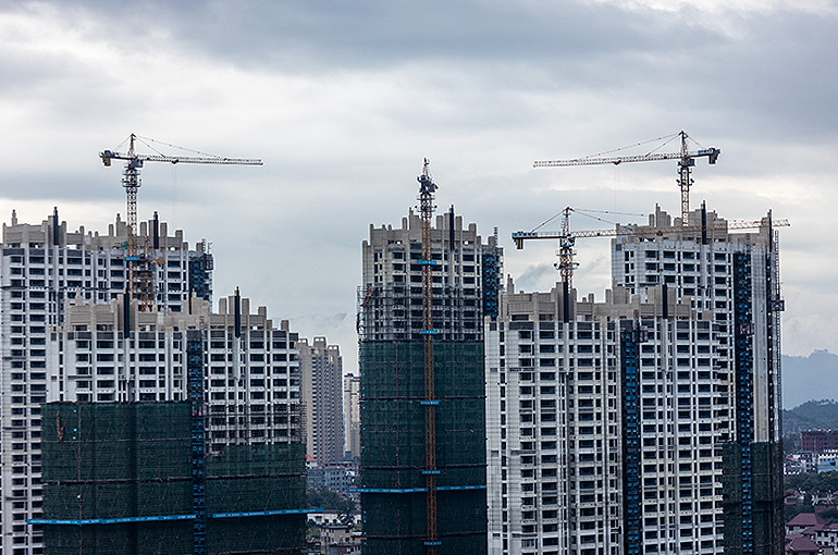 Chinese Builders Face Growing Debt Pressure After Three Years of Financial Constraints