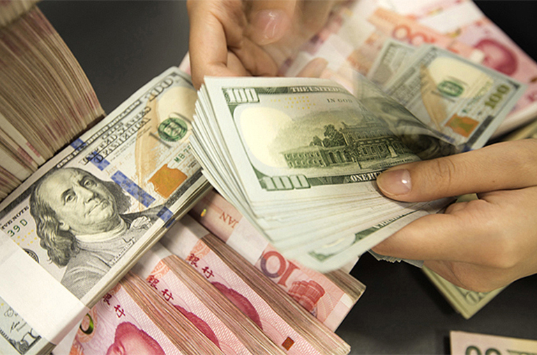 Chinese Yuan Softens Close to 7.2 as US Dollar Index Rebounds