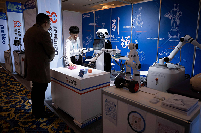 Chinese Firms Made Up Almost One-Fourth of CES’ Exhibitors This Year