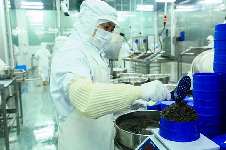 Village Producer of One-Third of World’s Caviar Eyes Bigger Output