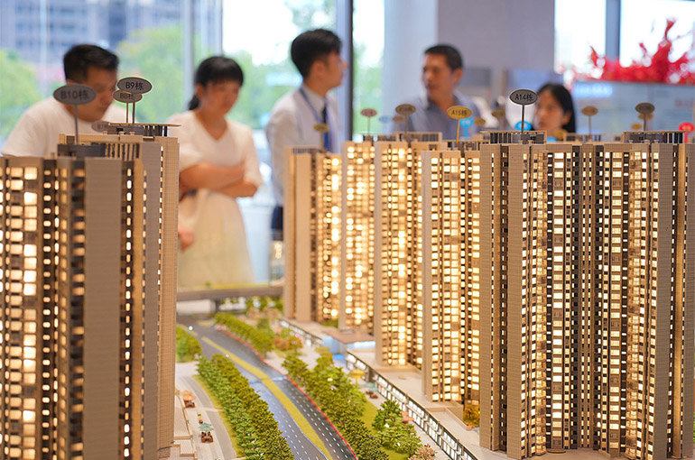 Guangzhou Is First of China's Top-Tier Cities to Lift Buying Limit on Big Homes