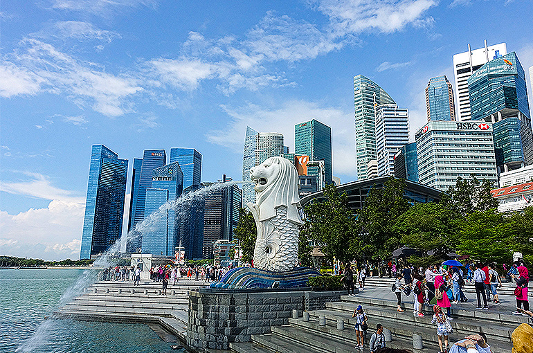 Chinese Visitors to Singapore Jump Eight-Fold in February on Visa-Free Entry