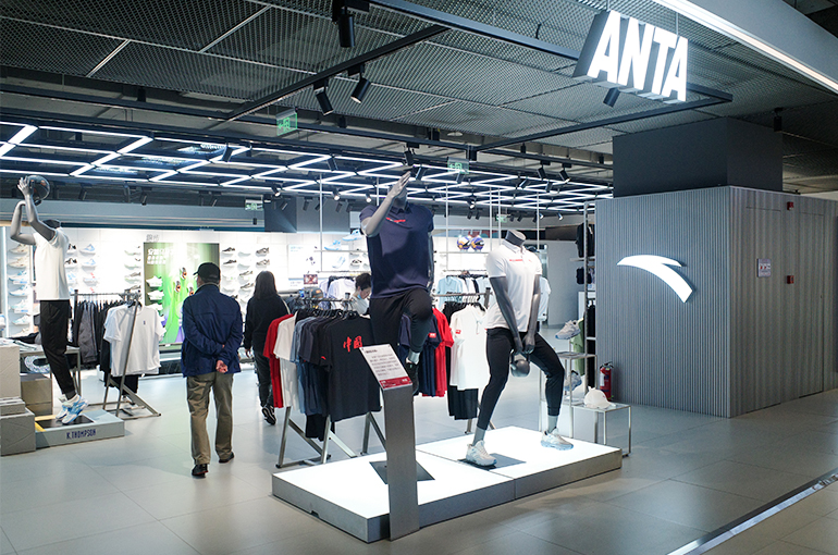 China’s Anta Sports Gains as Annual Profit Widens 35%