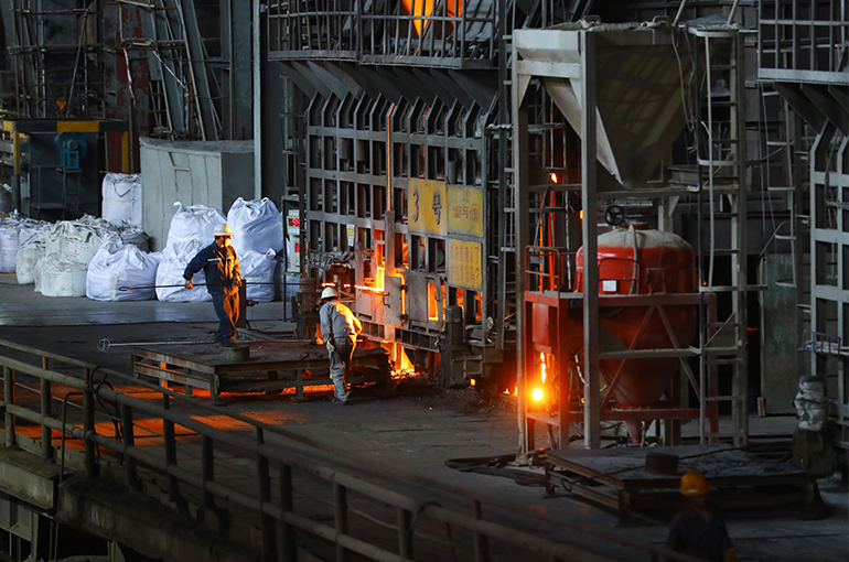 China’s Steel Prices Keep Falling Despite Peak Season for Demand Amid Overcapacity