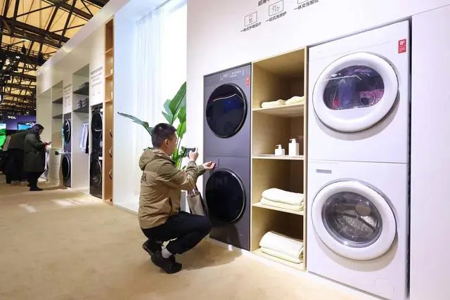 Midea, Haier Gain After Chinese White Goods Giants Log Record Profit, Revenue in 2023