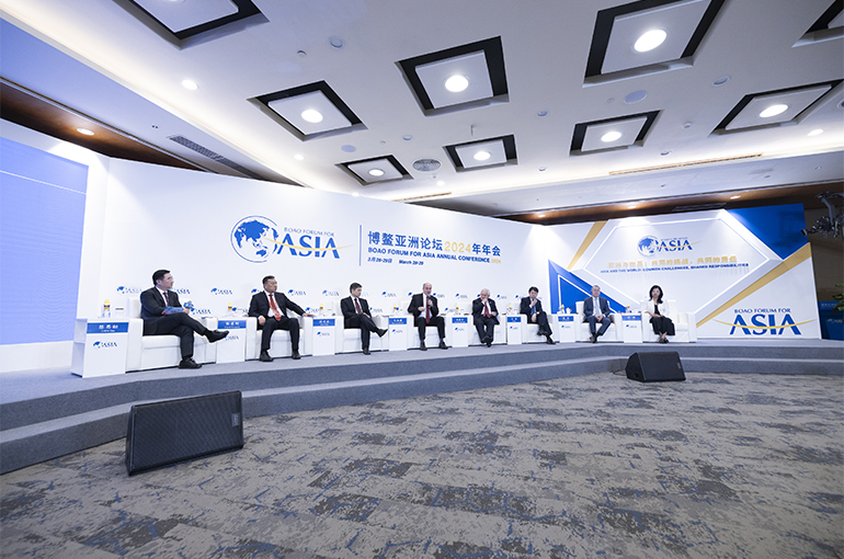 [In Photos] Top Economists Discuss China’s Economic Outlook at Boao Forum