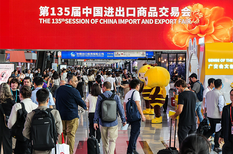 Overseas Buyers Go in Search of Quality, Service at Canton Fair’s Spring Session