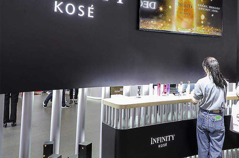 Japanese Cosmetics Firm Kosé Closes Namesake Tmall E-Store After 14 Years