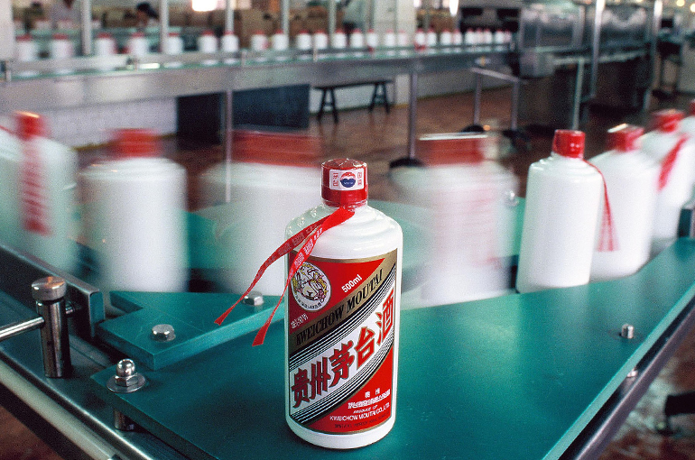 Chinese Distiller Kweichow Moutai to Balance Wholesale, Direct Sales Channels, Exec Says