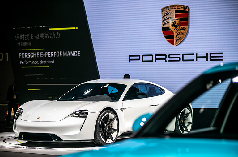 Porsche, Dealers to Jointly Seek Solutions to Falling China Sales