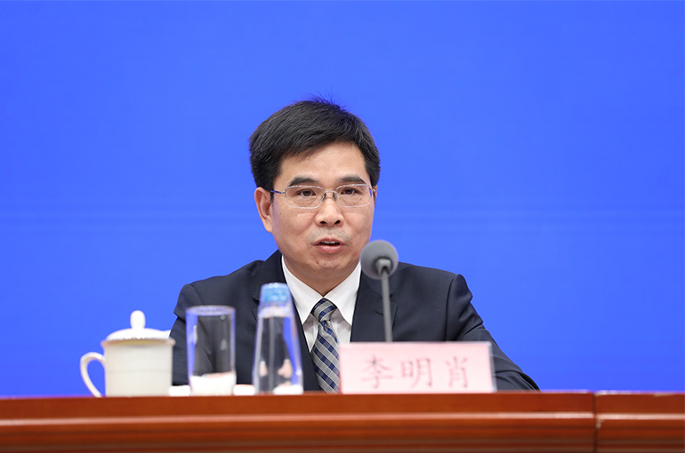 China Mulls Allowing Insurers to Invest More in VC Funds to Boost Innovation