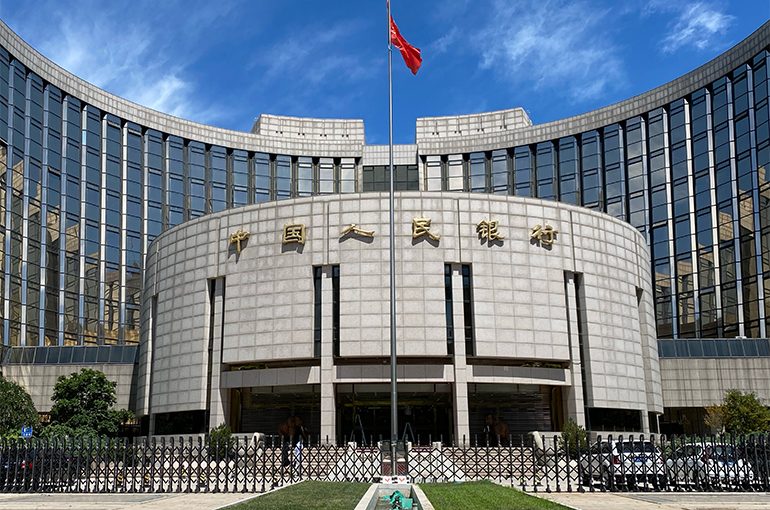 Chinese Gov't Bond Futures Fall After PBOC Says to Borrow Bonds From Dealers