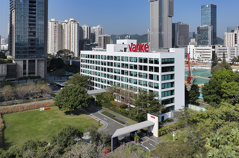 Vanke Gains as Struggling Chinese Developer Bags USD783.7 Million Loan