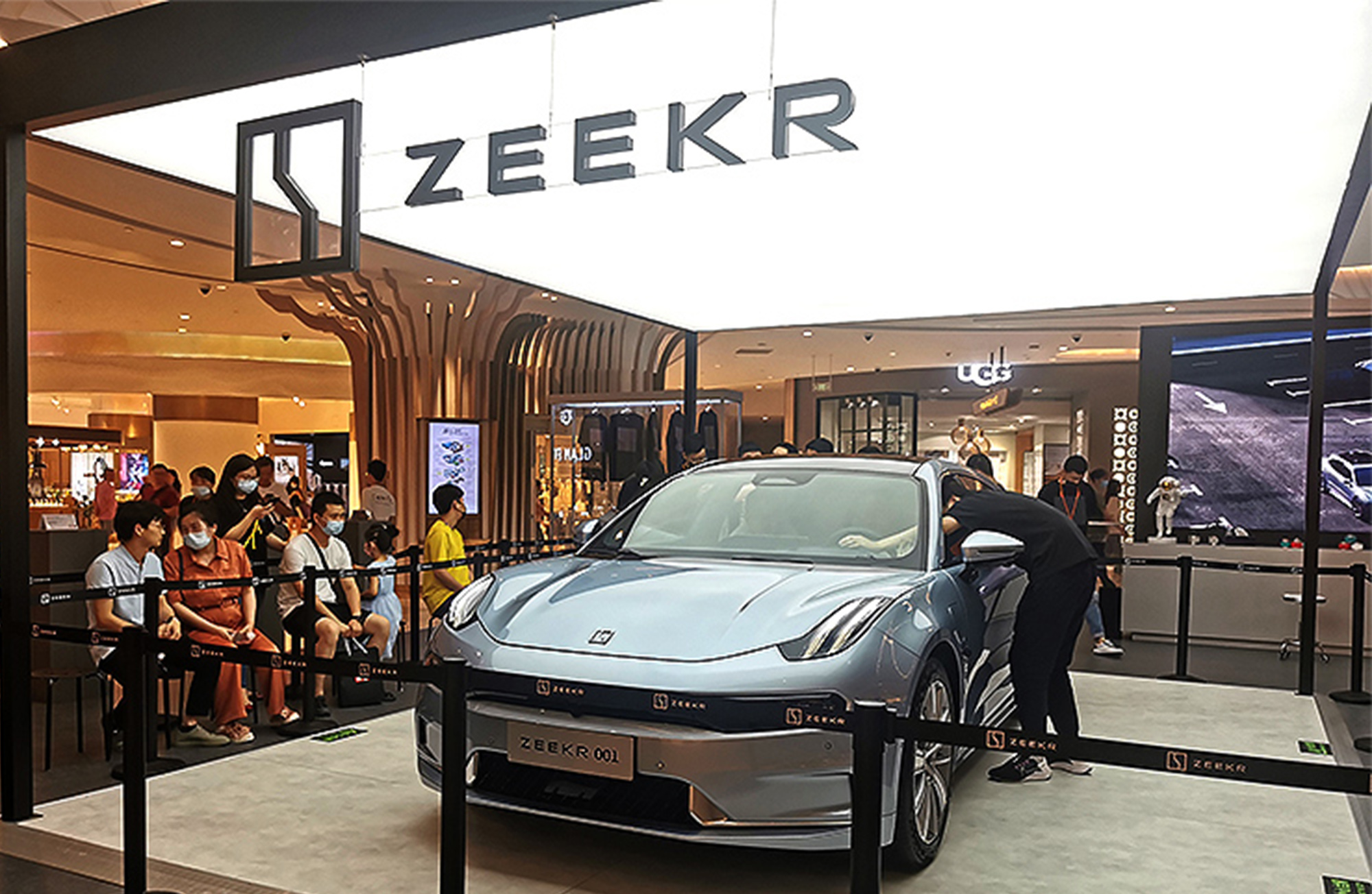 Zeekr Surges After Geely-Backed Chinese EV Startup Logs Record Second-Quarter Revenue