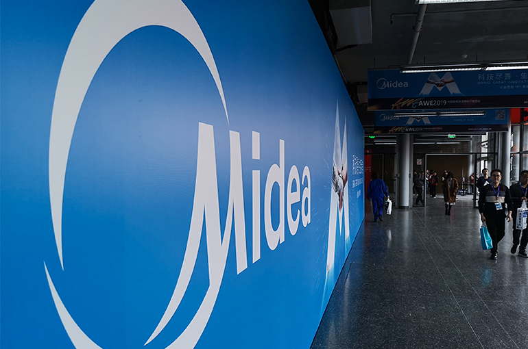 China’s Midea Cuts Stake in Xiaomi to Fund Overseas Expansion, Experts Say