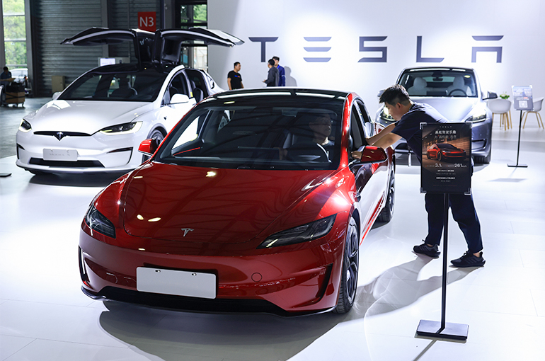 Tesla Jumps on Plan to Launch FSD in China in First Quarter of 2025