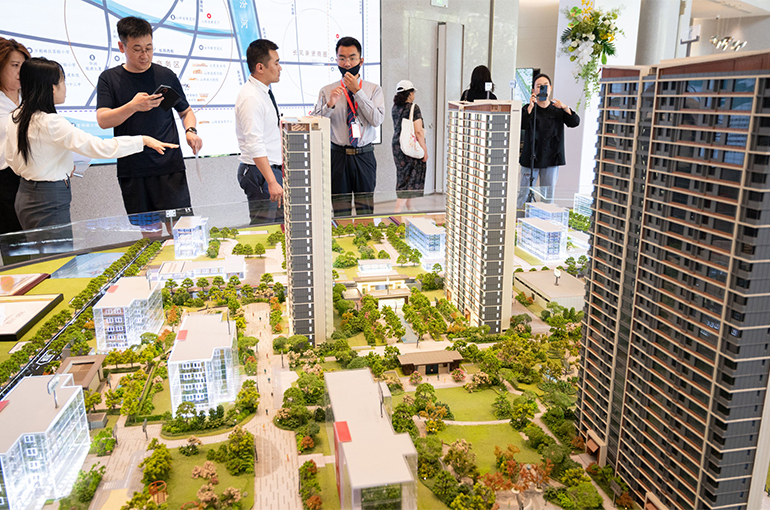 Luxury Home Sales Surge in China's Second-Tier Cities as Confidence Rebounds