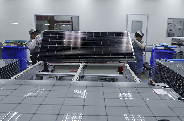 [Fact Check] Rumors About China’s Top PV Module Makers Hiking Prices Are Misleading, Insiders Say