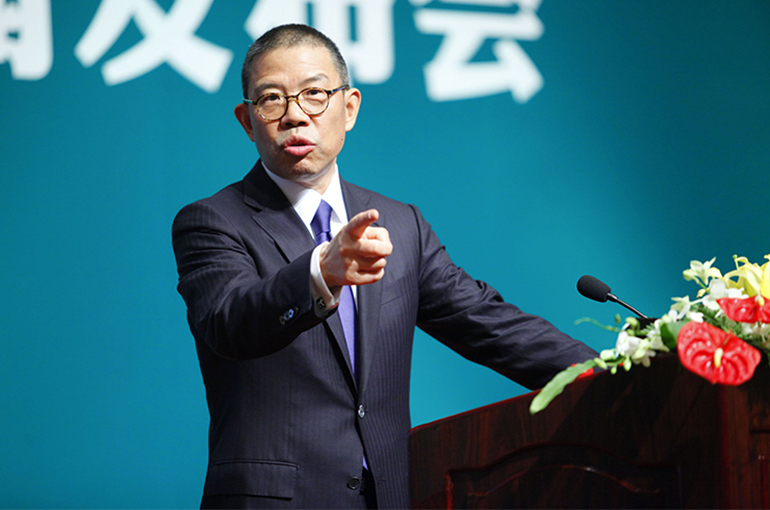 Nongfu Spring's Zhong Retains Crown as China’s Richest Man on Forbes List