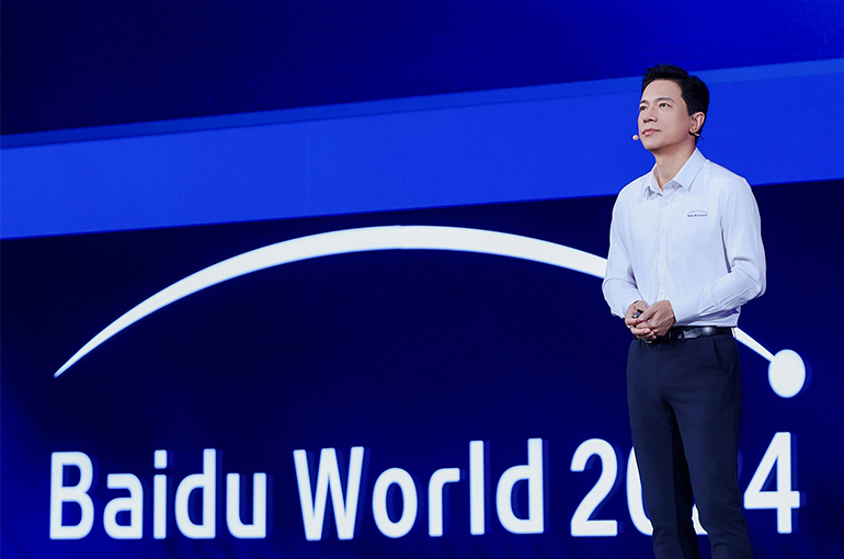 AI’s Surging Popularity Isn’t a Fad, Baidu’s Robin Li Says