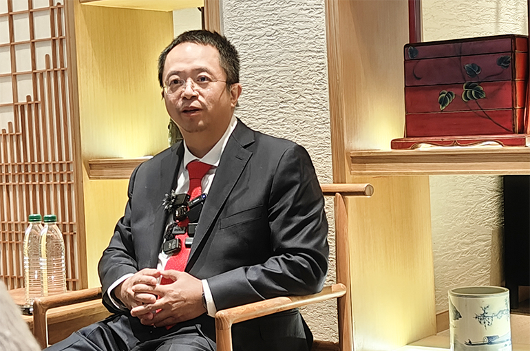 Chinese Firms Should Focus on Specialized AI Models, Not OpenAI's Path, 360 Founder Says