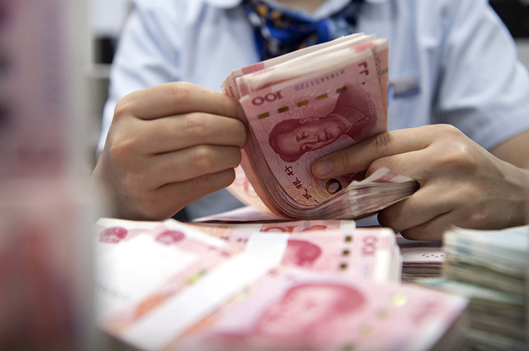 China’s Central Bank Raises Key Parameter to Defend Yuan