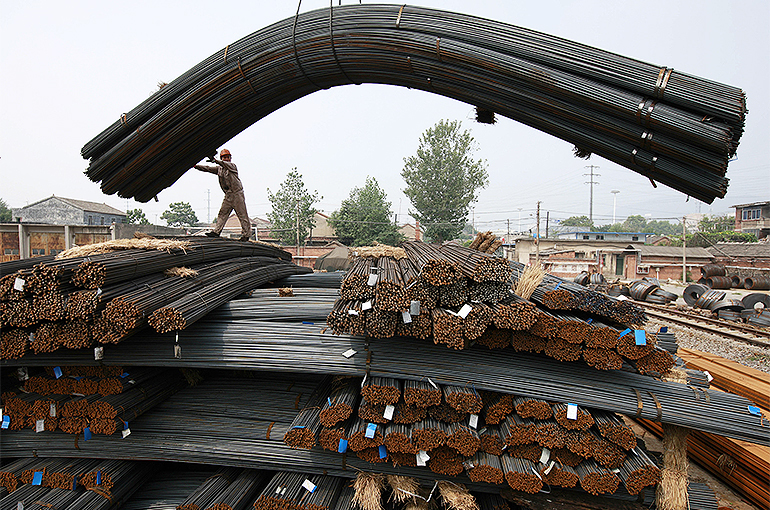 Chinese Steel Association Calls for Output Curbs After Profits Halved in 2024