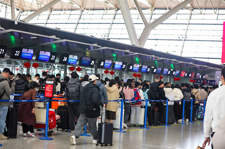 Shanghai Sees Several Daily Air Travel Records Over Chinese New Year Break