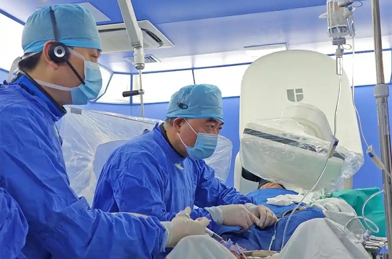 Chinese Medical Team Uses World's First Zero-Noise DSA in Coronary Intervention