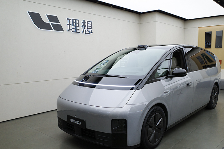 Li Auto's Shares Drop After Chinese NEV Startup's Profit Slumps 32% in 2024 Despite Record Deliveries