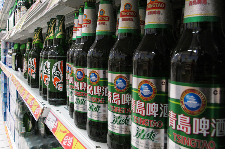 Tsingtao Brewery to Buy Chinese Yellow Wine Maker for USD92 Million in Diversification Bid