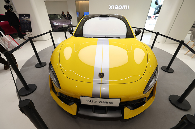 China’s Xiaomi Faces Backlash Over SU7 Ultra’s Misleading Carbon Fiber Hood Claims