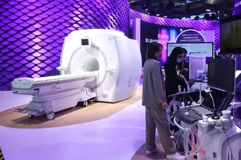 Chinese, Foreign Medical Device Makers in China Pick Local Parts Suppliers Amid Tariff Risks