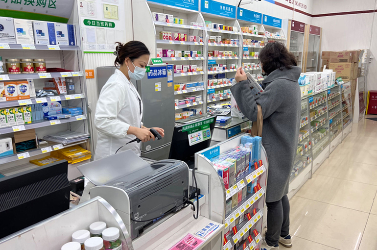China Loses Drugstores as Online Healthcare Market Grows