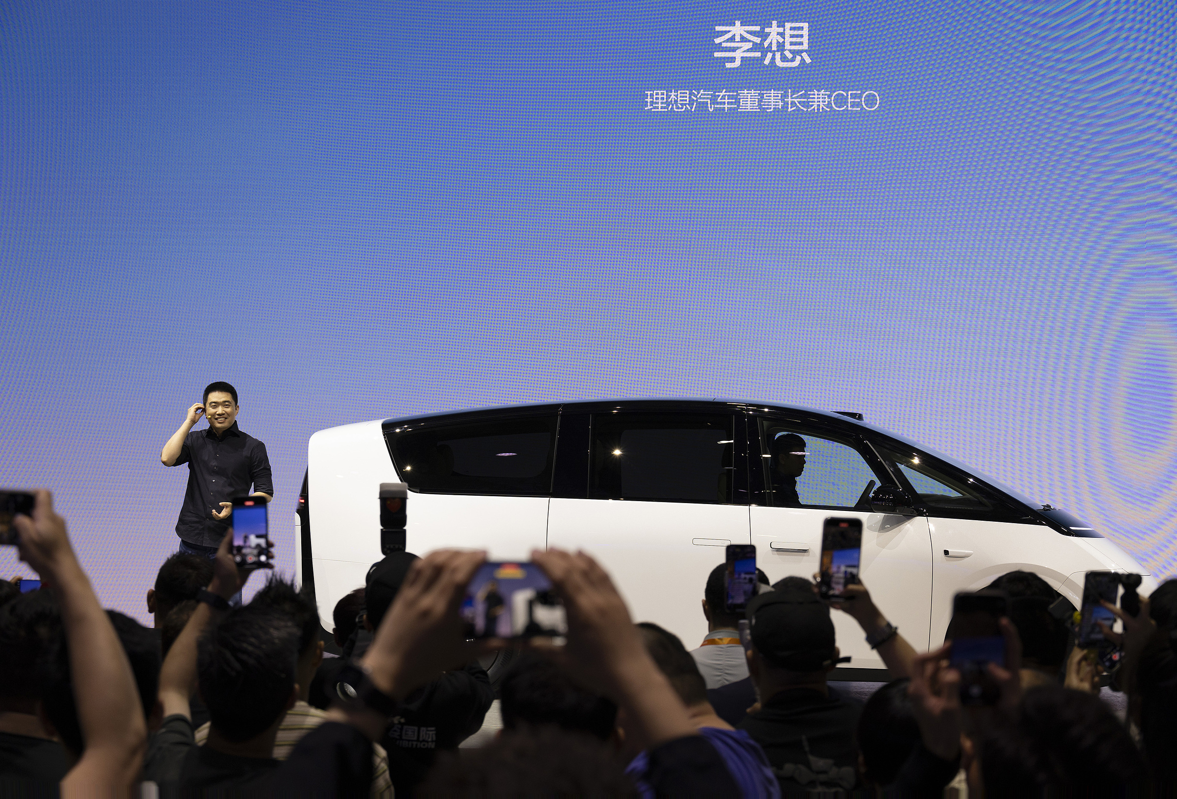China’s Li Auto to Add Budget-Friendly Models Once SUV Sales Double, Founder Says