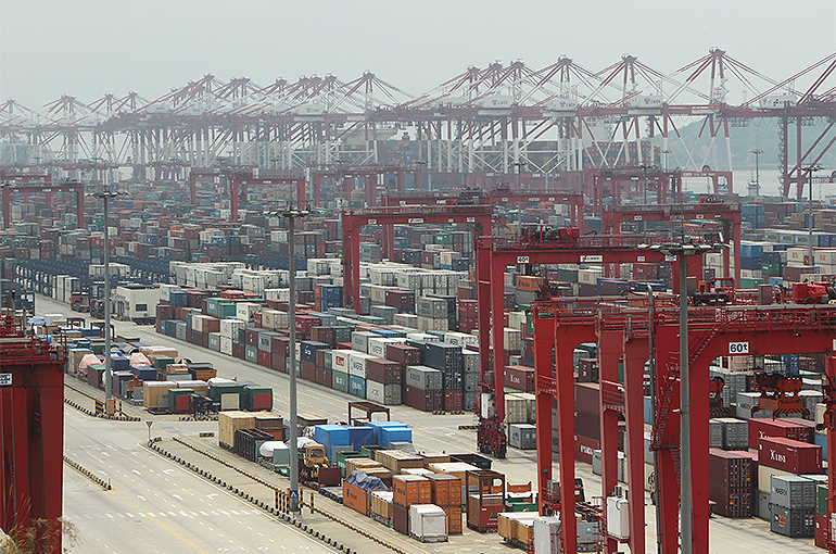 Shanghai’s Exports Rise 17% in April as Growth in Non-US Regions Offsets Tariff Impact