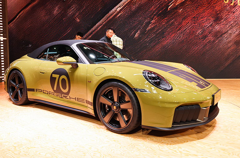 Porsche Cuts Prices in China by Over 30% to Clear Inventory