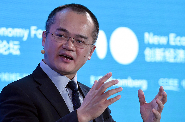 Meituan Founder Further Trims Stake in Li Auto, Remains Chinese EV Maker’s No. 2 Owner