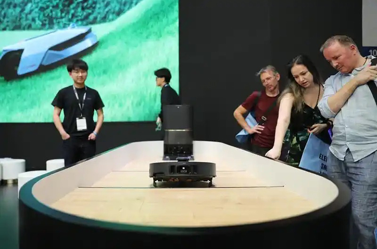 China's Mid-Year Shopping Gala Boosts Small Home Appliances Sales