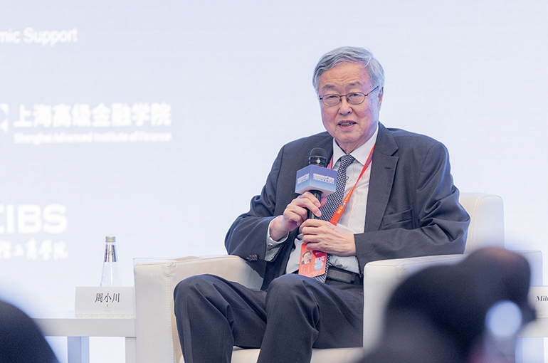 Stablecoin Boom May Fuel Dollar’s Global Dominance, Ex-PBOC Chief Says